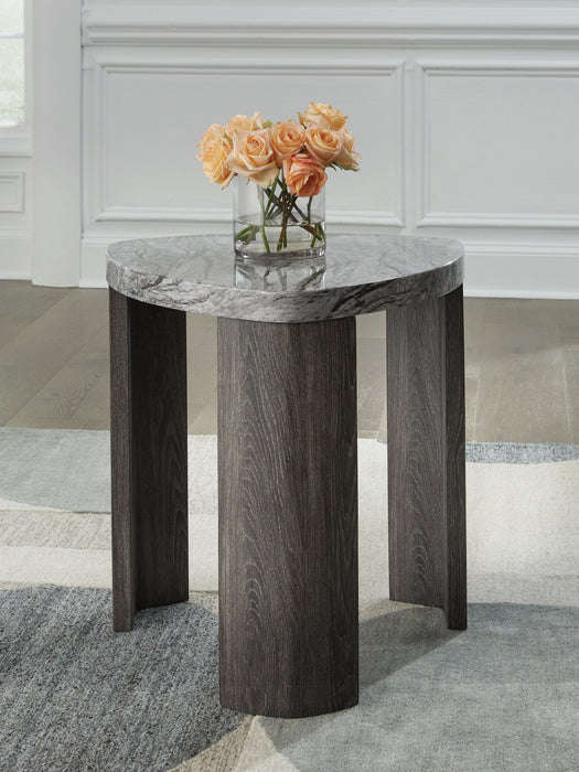 Surmour - Triangle End Table - Gray / Brown