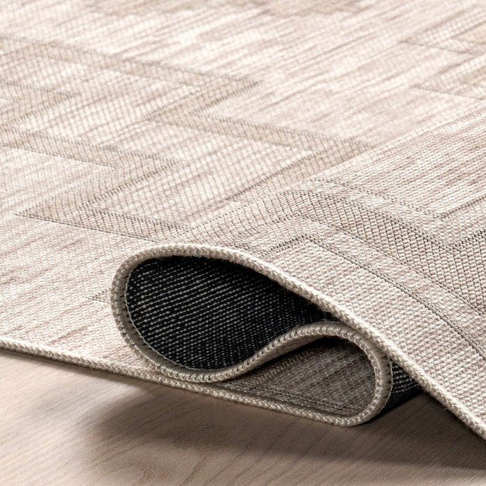 Avni Southwestern Machine Washable Area Rug: Ivory / Rectangle / 5' x 8'