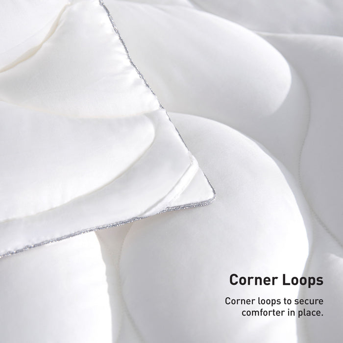 Performance - Medium Weight Comforter