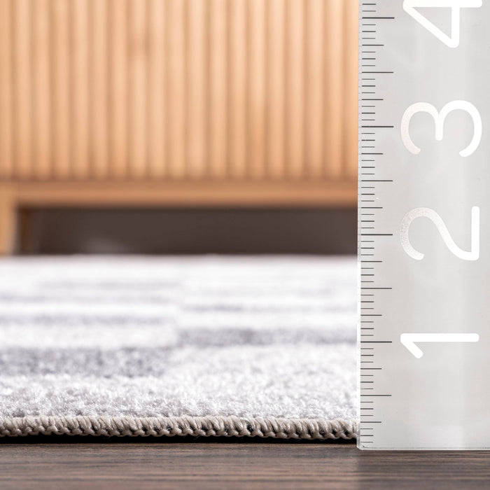 Naya Checkered Machine Washable Area Rug: Beige / Rectangle / 7' 10" x 10'