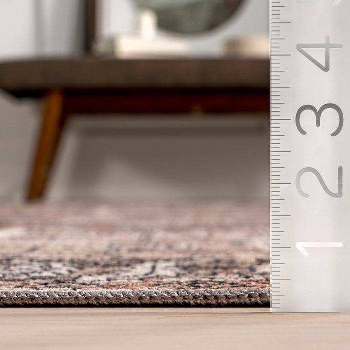 Redwood Vintage Machine Washable Area Rug: Taupe / Rectangle / 6' x 9'