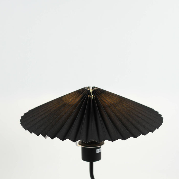 Piairie Table Lamp: Black