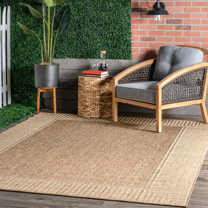Asha Simple Border Indoor/Outdoor Area Rug: Dark Grey / Rectangle / 6' 7" x 9'