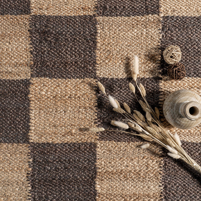 Christana Traditional Checkered Jute Area Rug: Ivory / Rectangle / 6' x 9'