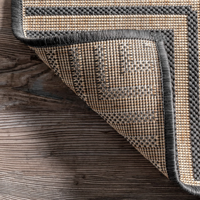 Asha Simple Border Indoor/Outdoor Area Rug: Dark Grey / Rectangle / 6' 7" x 9'