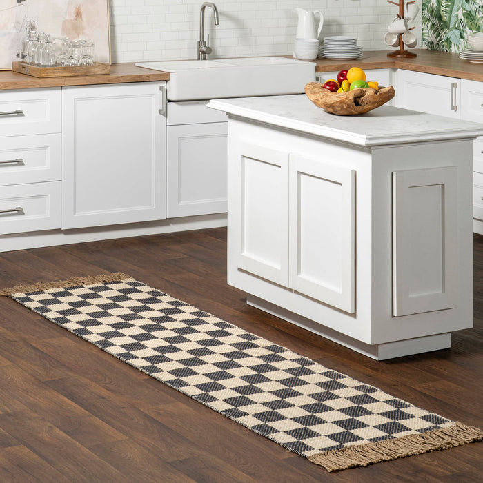 Connie Checkered Wool/Jute Tasseled Area Rug: Gray / Rectangle / 6' x 9'