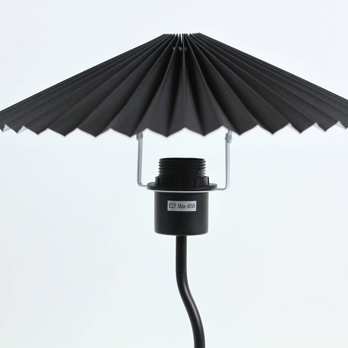 Piairie Table Lamp: Black
