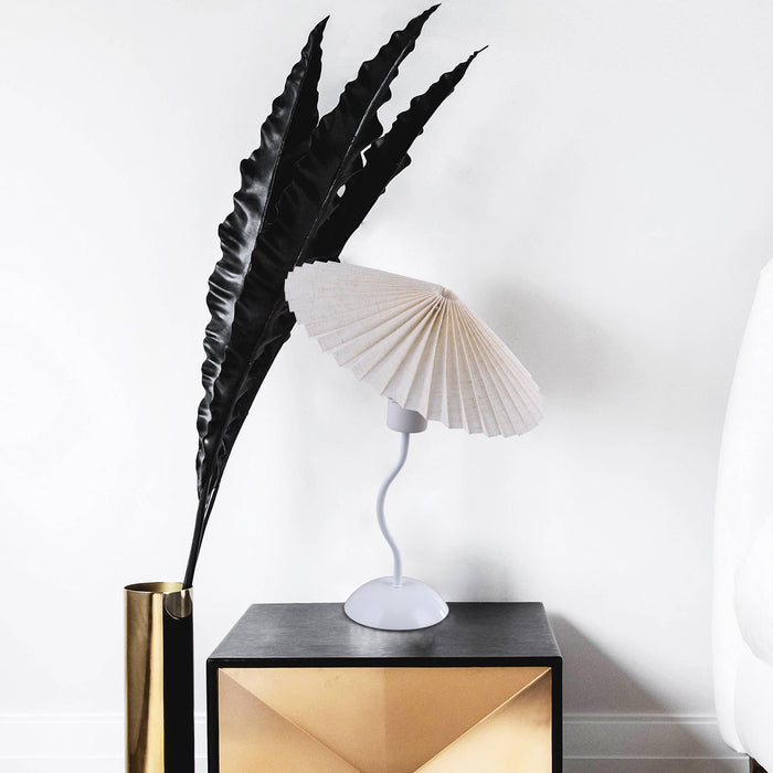 Piairie Table Lamp: Black