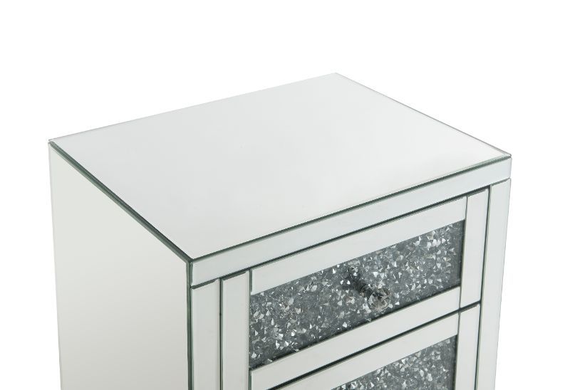 Noralie - 26" Accent Table With Faux Diamonds - Mirrored