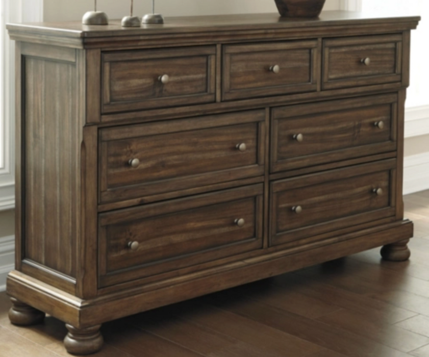 Flynnter Dresser