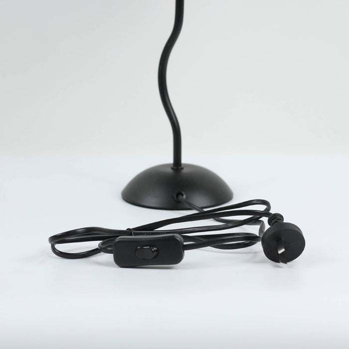 Piairie Table Lamp: Black