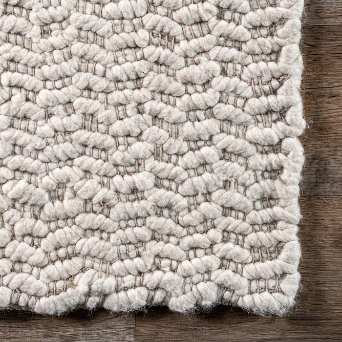 Glendora Hand Woven Chevron Area Rug: Ivory / Rectangle / 5' x 8'