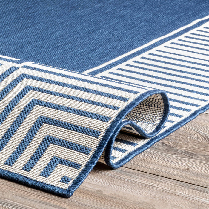 Asha Simple Border Indoor/Outdoor Area Rug: Dark Grey / Rectangle / 6' 7" x 9'