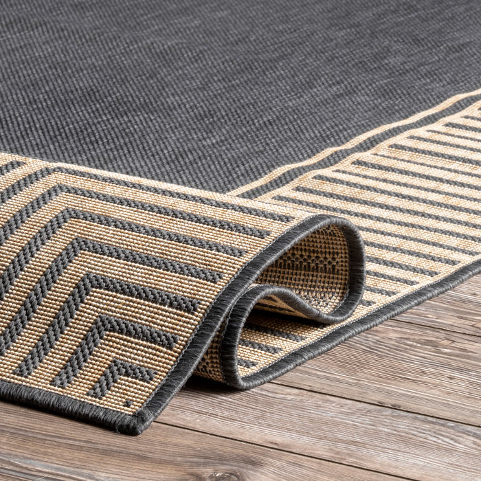 Asha Simple Border Indoor/Outdoor Area Rug: Navy / Round / 6' 7"