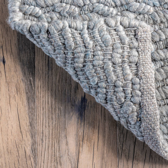 Glendora Hand Woven Chevron Area Rug: Ivory / Rectangle / 5' x 8'