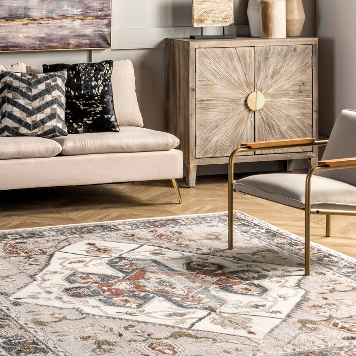 Mali Machine Washable Traditional Medallion Area Rug: Ivory / Rectangle / 6' x 9'