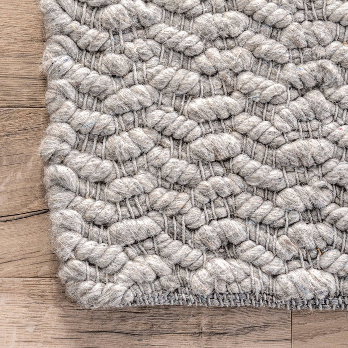 Glendora Hand Woven Chevron Area Rug: Ivory / Rectangle / 5' x 8'