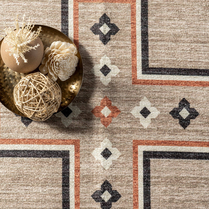 Colbie Tribal Machine Washable Area Rug: Ivory / Rectangle / 5' x 8'